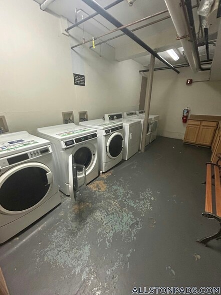 Building Photo - 1133 Commonwealth Ave