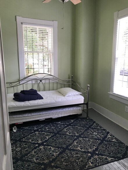 Building Photo - 2401 Habersham St