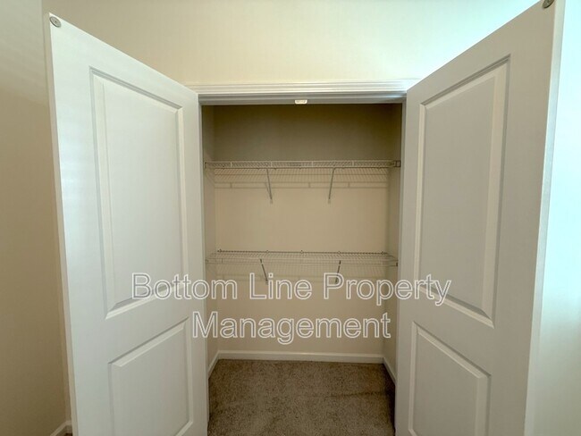 Building Photo - 14929 Baldridge Dr
