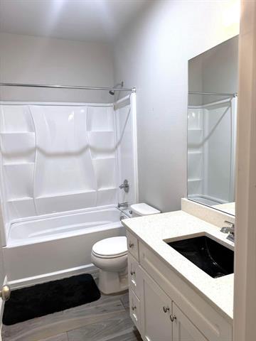 Building Photo - 4865 Melodylane St