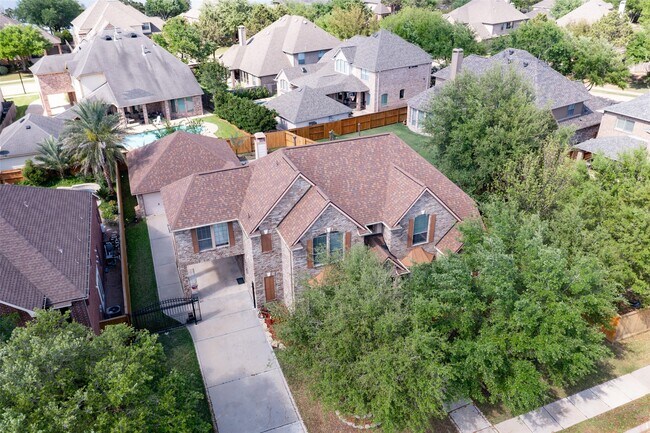 Building Photo - 25314 Greenwell Springs Ln