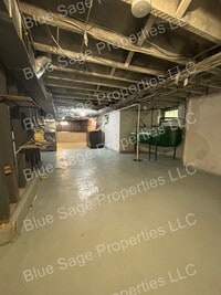 Building Photo - 26 Stratford Ave