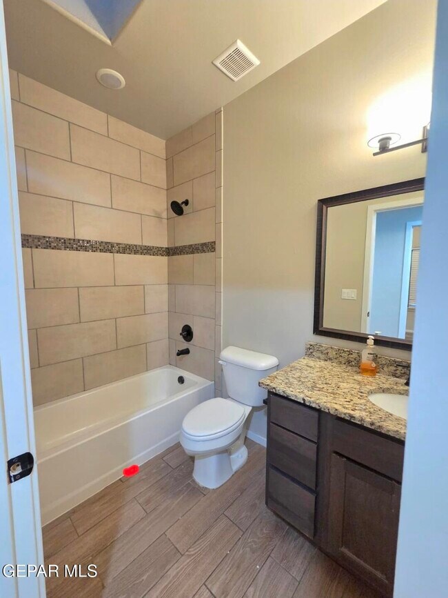 Building Photo - 2153 Blue Vly