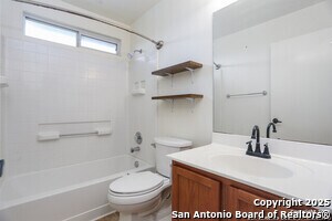 Building Photo - 9118 Meadow Springs