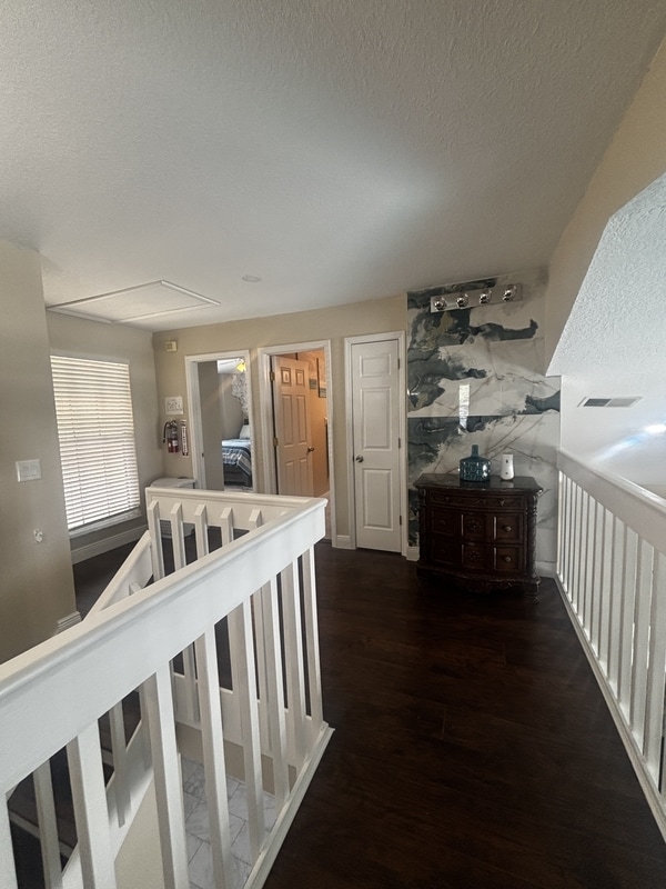 Building Photo - 12672 Lakebrook Dr