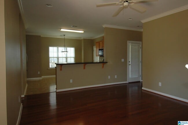 Building Photo - 108 Holland Trail