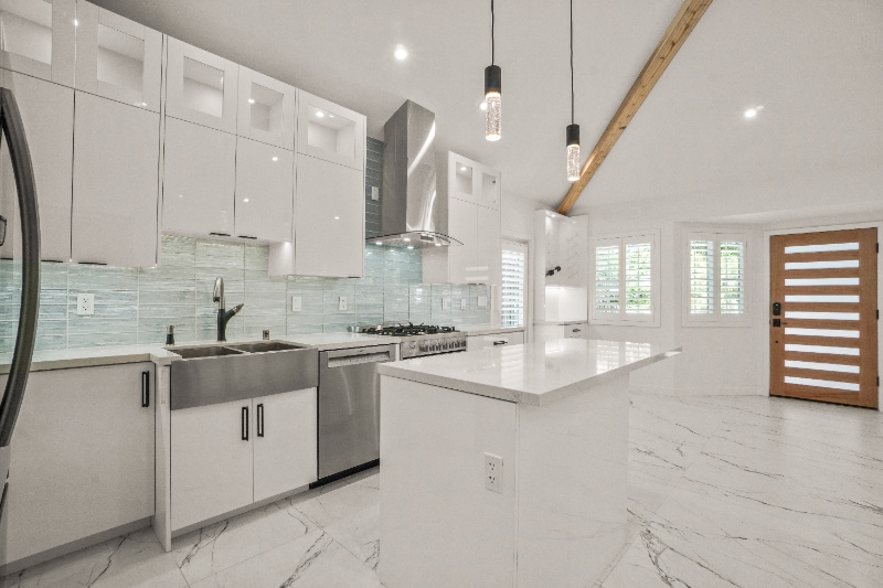 Building Photo - 4230 Van Nuys Blvd