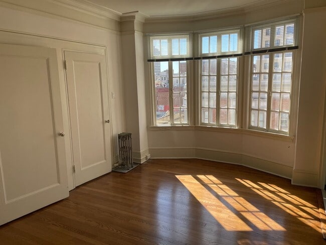 Building Photo - Brand new Studio near Downtown