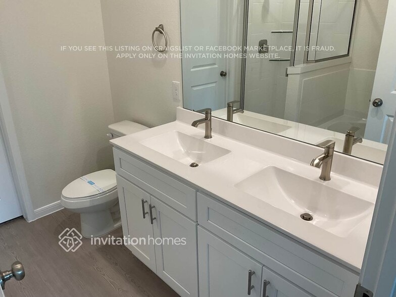 Building Photo - 13435 Maltessa Dr