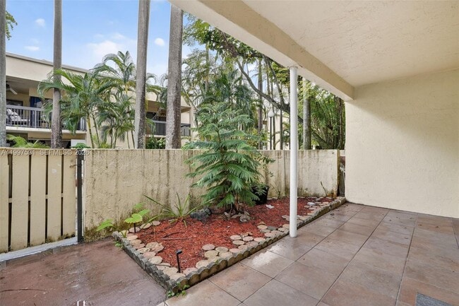 Building Photo - 13045 SW 88th Ln