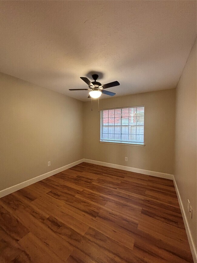 Building Photo - 5007 Pine Prairie Ln