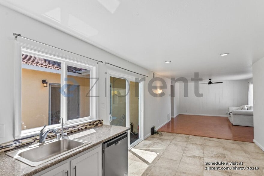 Building Photo - 2257 Goldcrest Cir