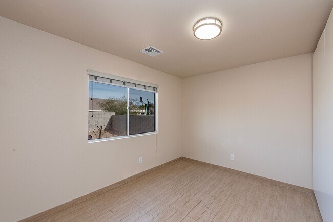 Building Photo - Tucson Market Place Area -  3 Bedroom!