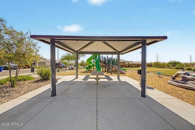 Building Photo - 3236 Juniper Cyn Dr