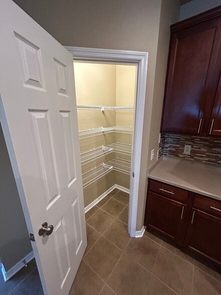 Kitchen pantry - 11543 Tangle Creek Blvd