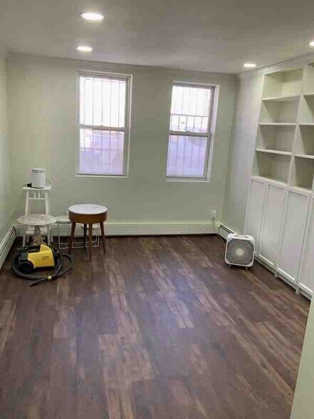 Building Photo - 1403 Bedford Ave