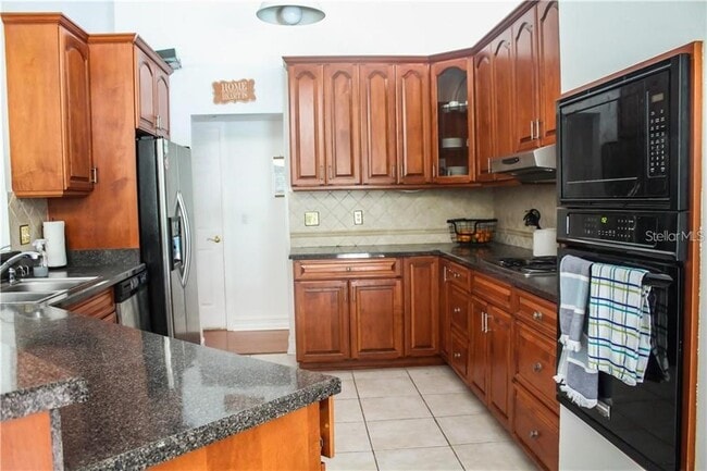 Building Photo - 2630 Stanton Hall Ct