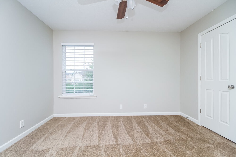 Building Photo - 8856 Cressent Glen Ct