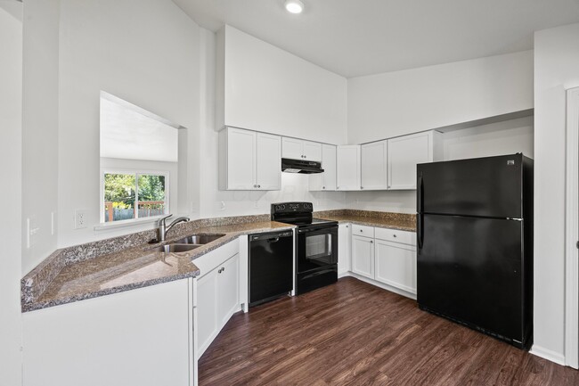 Building Photo - 6948 Kinston Dr