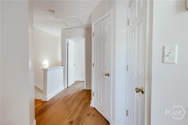 Building Photo - 275 Westchester Cir