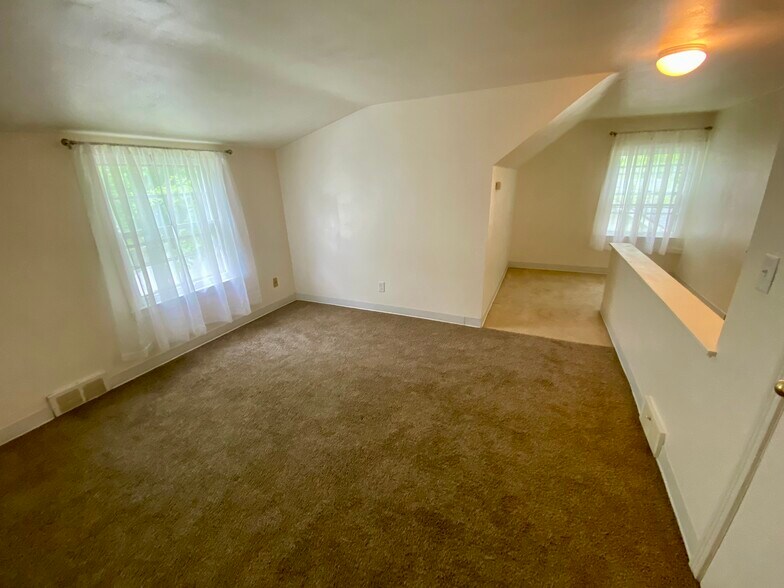 Upstairs bedroom - 1233 E Cork St