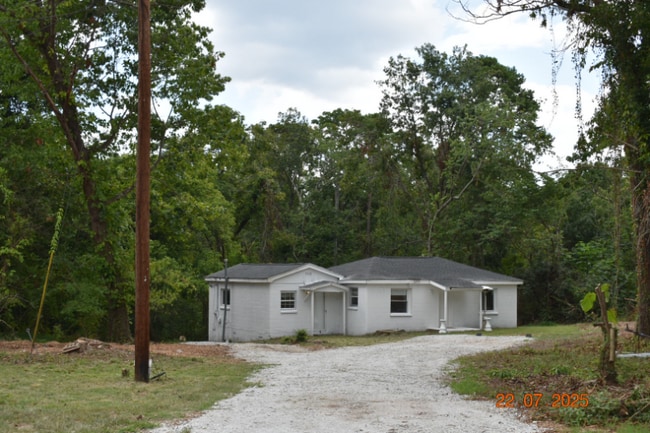 Building Photo - 1371 Ridge Rd
