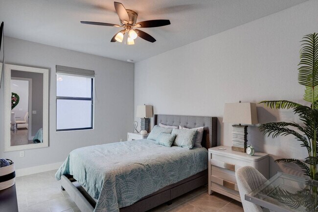 Building Photo - 1720 Burnt Store Rd N