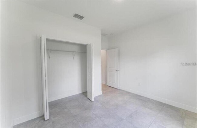 Building Photo - 700 Wombat Way
