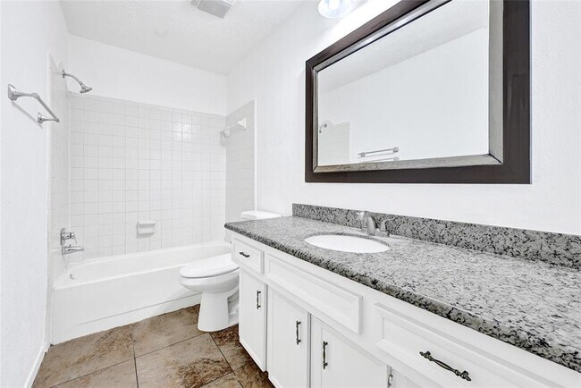 Building Photo - 2730 Mesquite Dr
