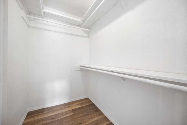 Building Photo - 15534 Zabolio Dr