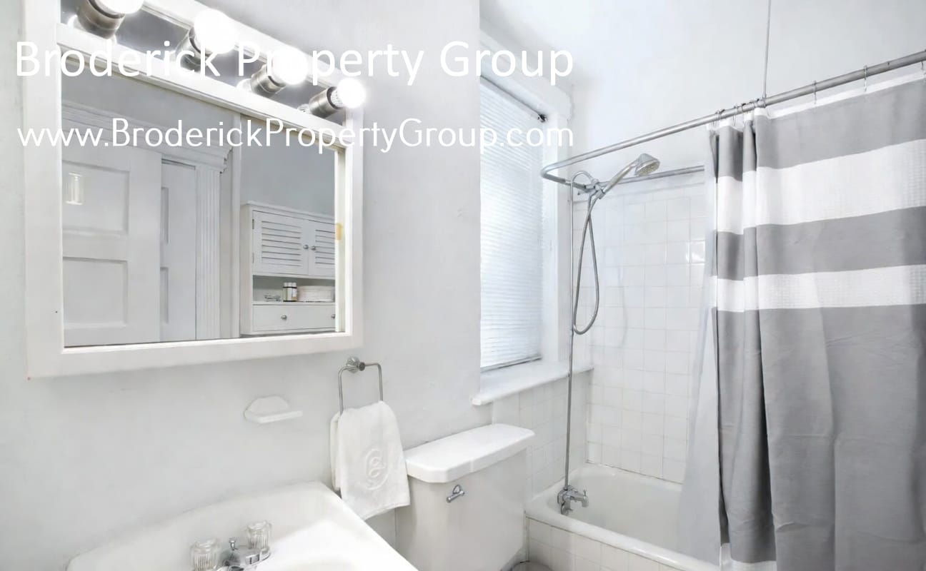 Building Photo - 30 Revere St