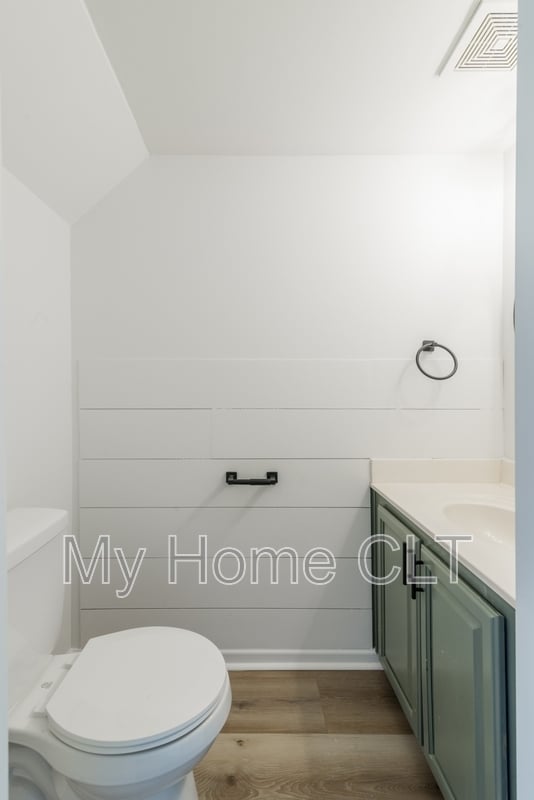 Building Photo - 1766 Forest Side Ln