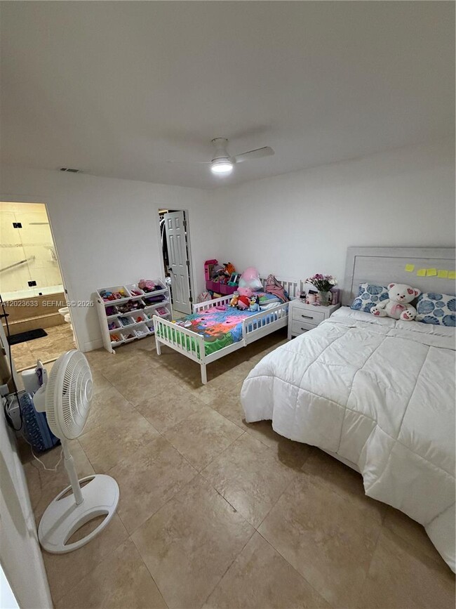 Building Photo - 6435 SW 116th Pl