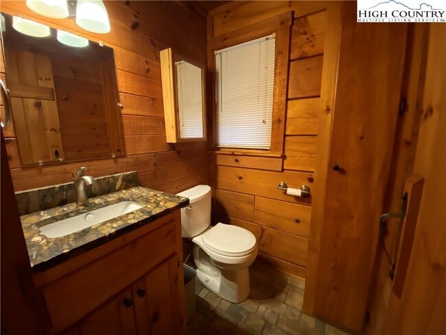 Building Photo - 329 Ballou Mills Rd