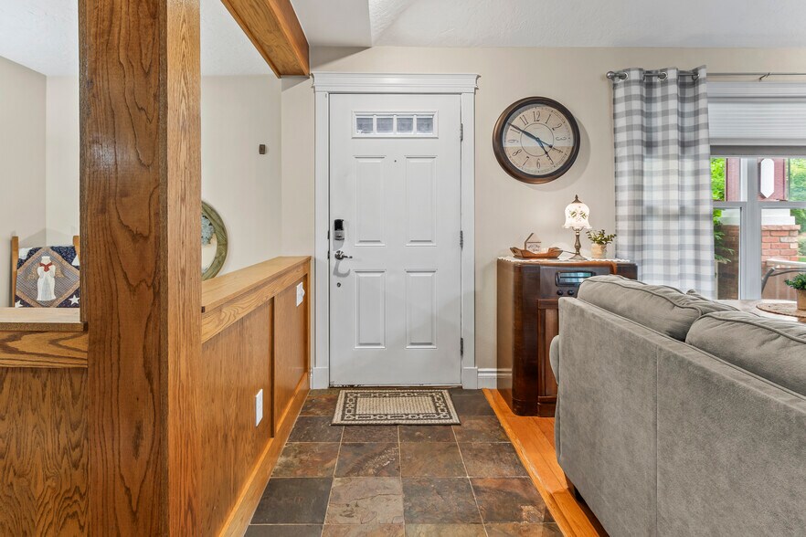 Building Photo - 6538 18th Street Rd