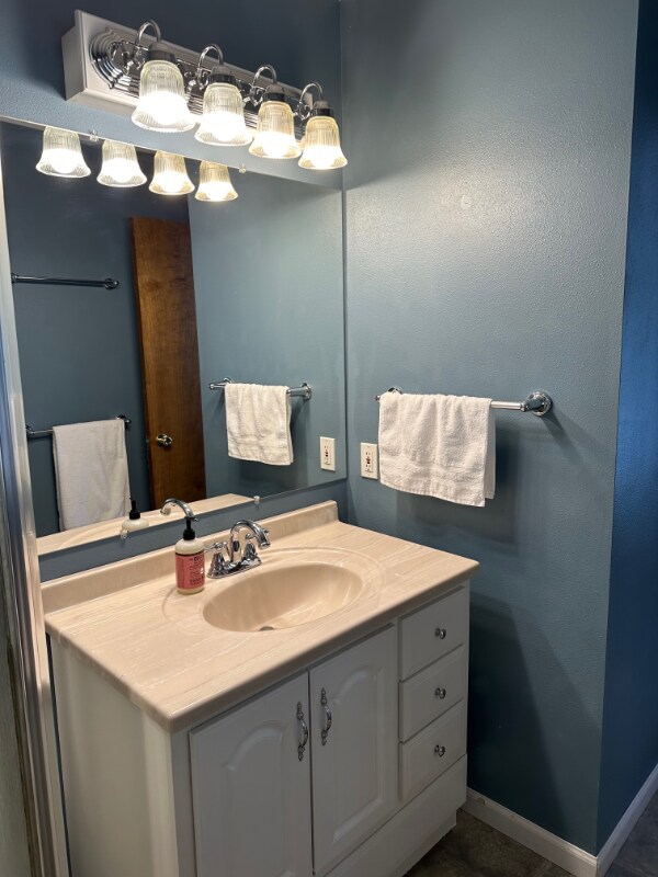 Building Photo - 4311 N Harrison Ave