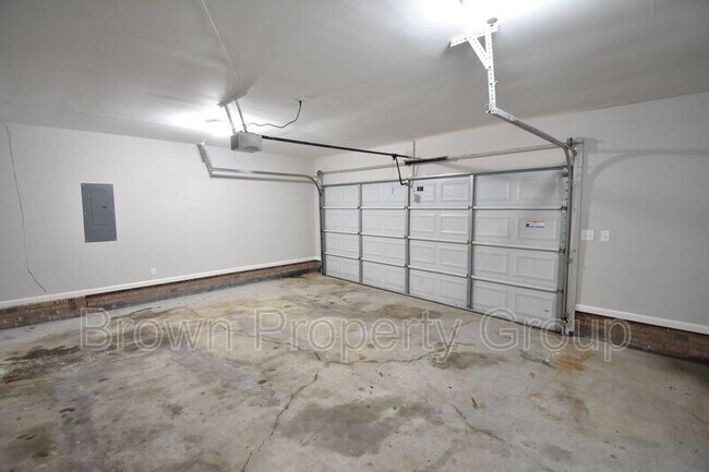 Building Photo - 7004 Timbercroft Ln