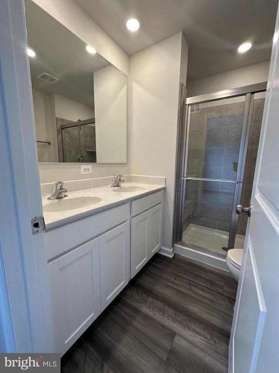 Building Photo - 327 Sandy Btm Cir