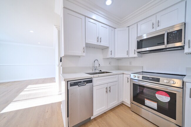 Building Photo - 11510 Cumpston St