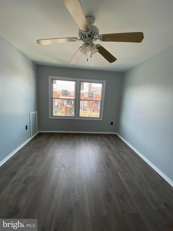 Building Photo - 2004 Kelmore Rd