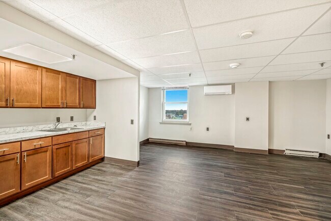 Newly renovated studio - Alexander House