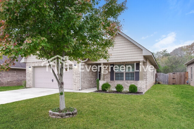 Building Photo - 3013 Monterey Dr SW