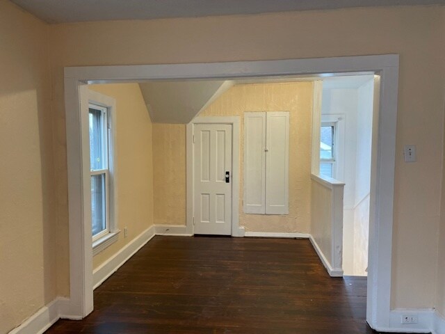 Building Photo - 1131 E Bowman St