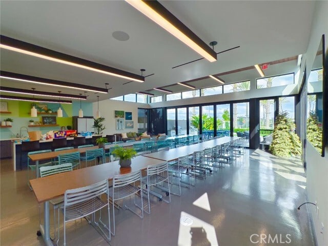 Building Photo - 16125 Veterans Wy