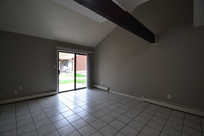 Building Photo - 4417 Carefree Cir N
