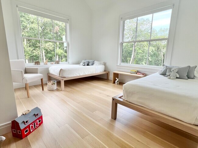 Building Photo - 36 Yuza Mini Ln