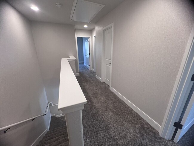 Building Photo - 6302 Melanzane Ave