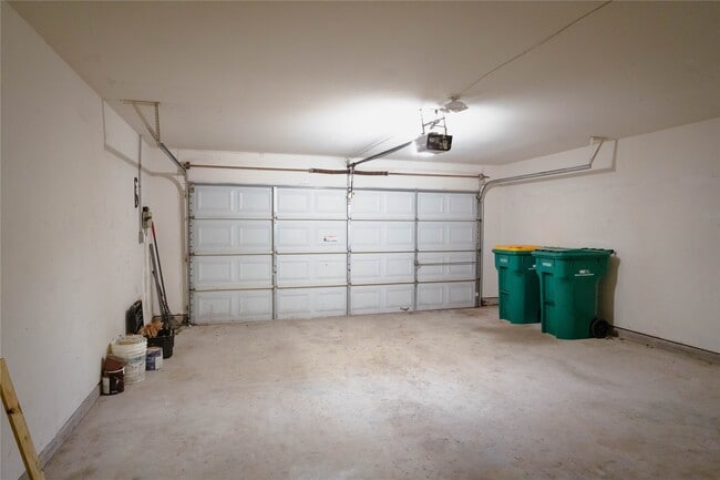 Building Photo - 146 N Vesper Bend Cir
