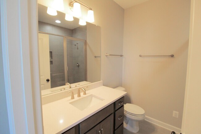 Building Photo - 3398 Monterey Dr