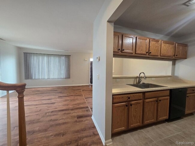 Building Photo - 24015 Fairlane Blvd